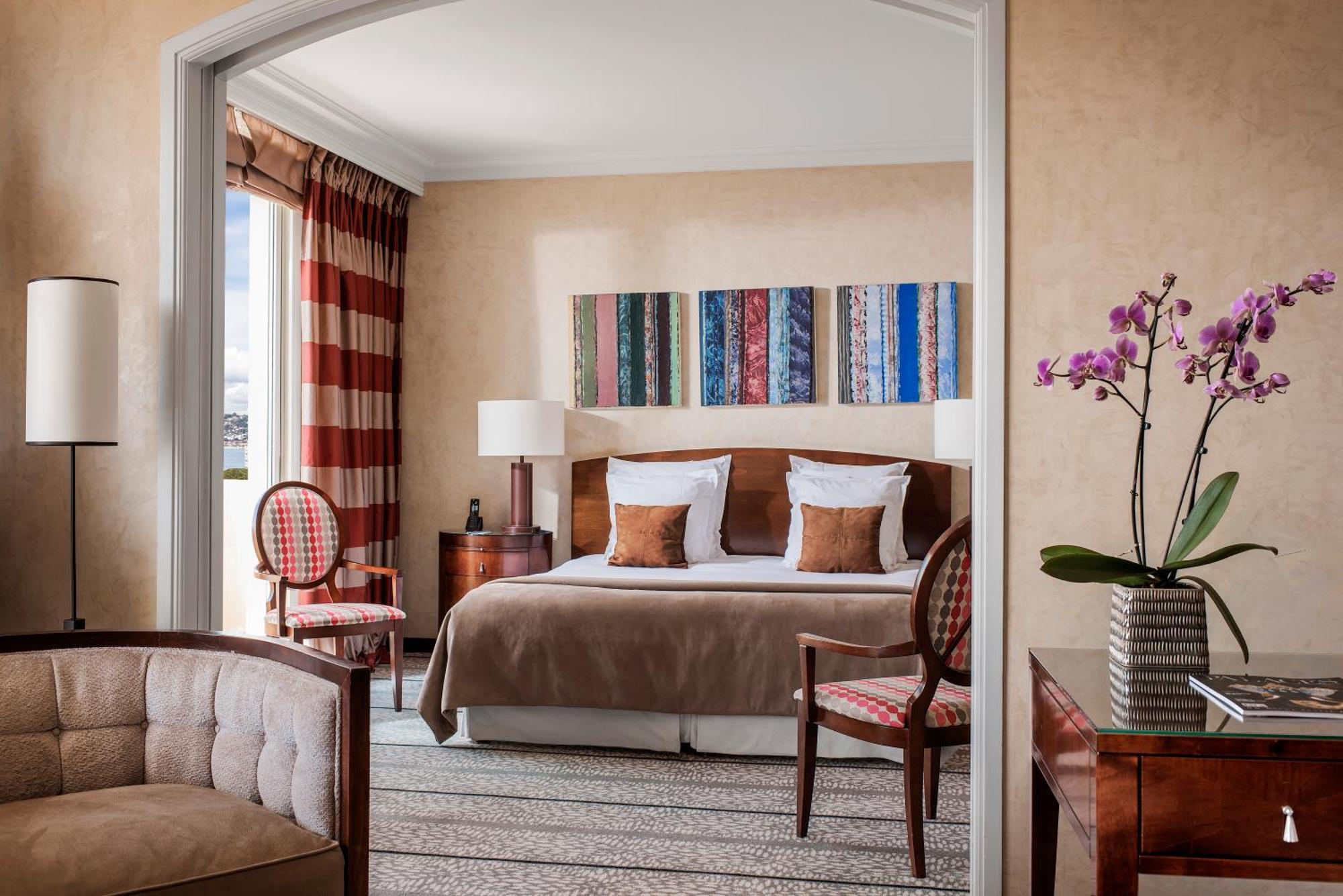 Hotel Juana Екстер'єр фото