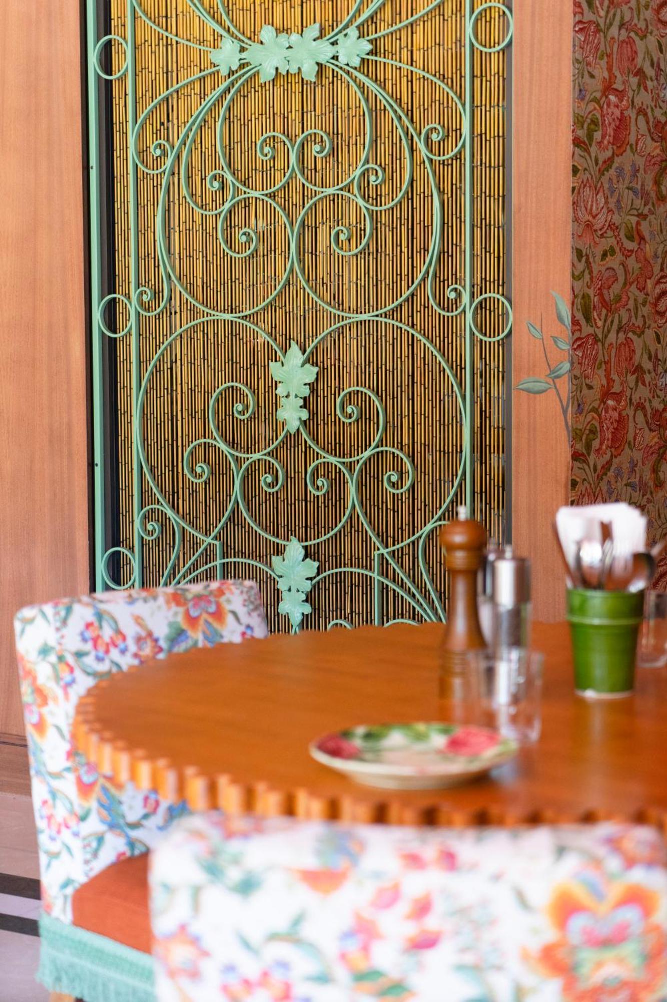 Hotel Juana Екстер'єр фото
